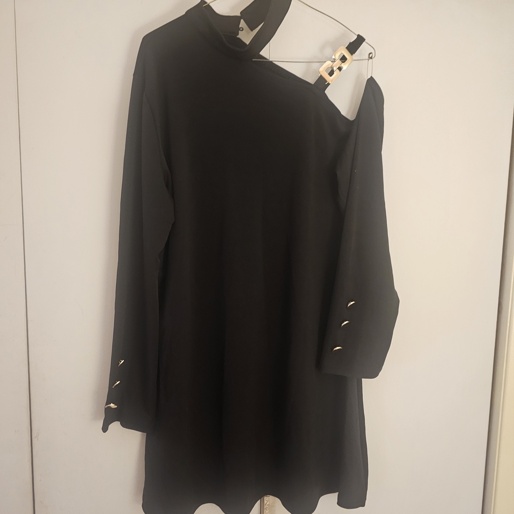 Chic Black One Shoulder Dress with Gold Accents